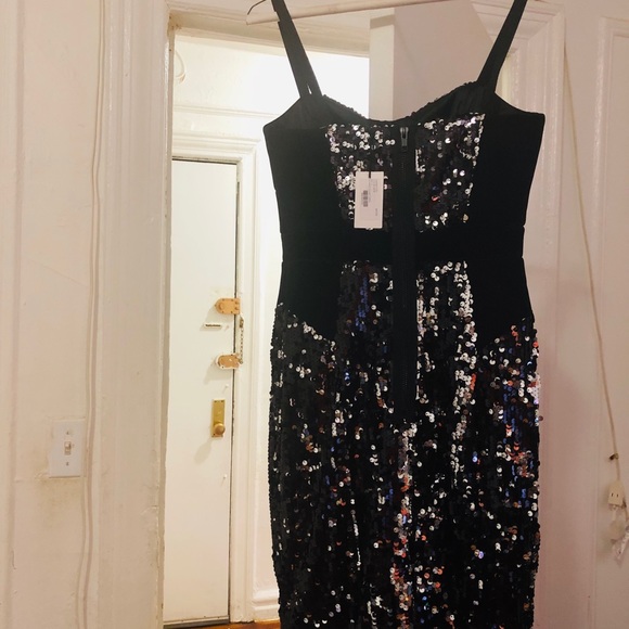 New Dress - Picture 3 of 3